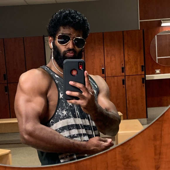 Meet your Posher, Brandon - Picture 1 of 1